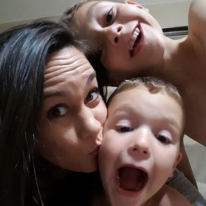 Meet your Posher, Sharra